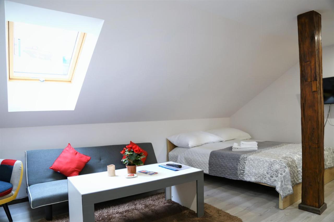 Aparthotel Republic Square Loft Praga